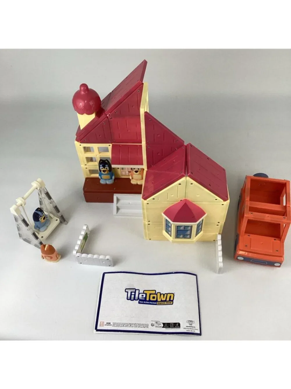 Bluey Tile Town Heeler Home Figures Magnetic Toy Instructions Moose 2024